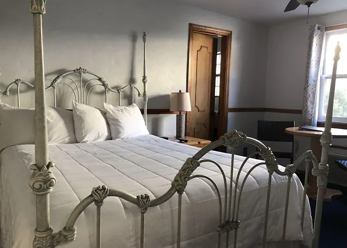 Catalina Island Seacrest Inn